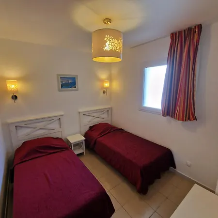 Piscine Casa D Orinaju アパート