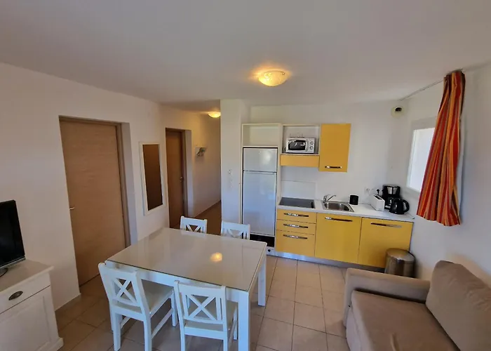 Piscine Casa D Orinaju アパート *